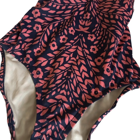 Kona Sol Swimwear - Pink and Black Patterned Swimsuit Size Small - Picture 7 of 12